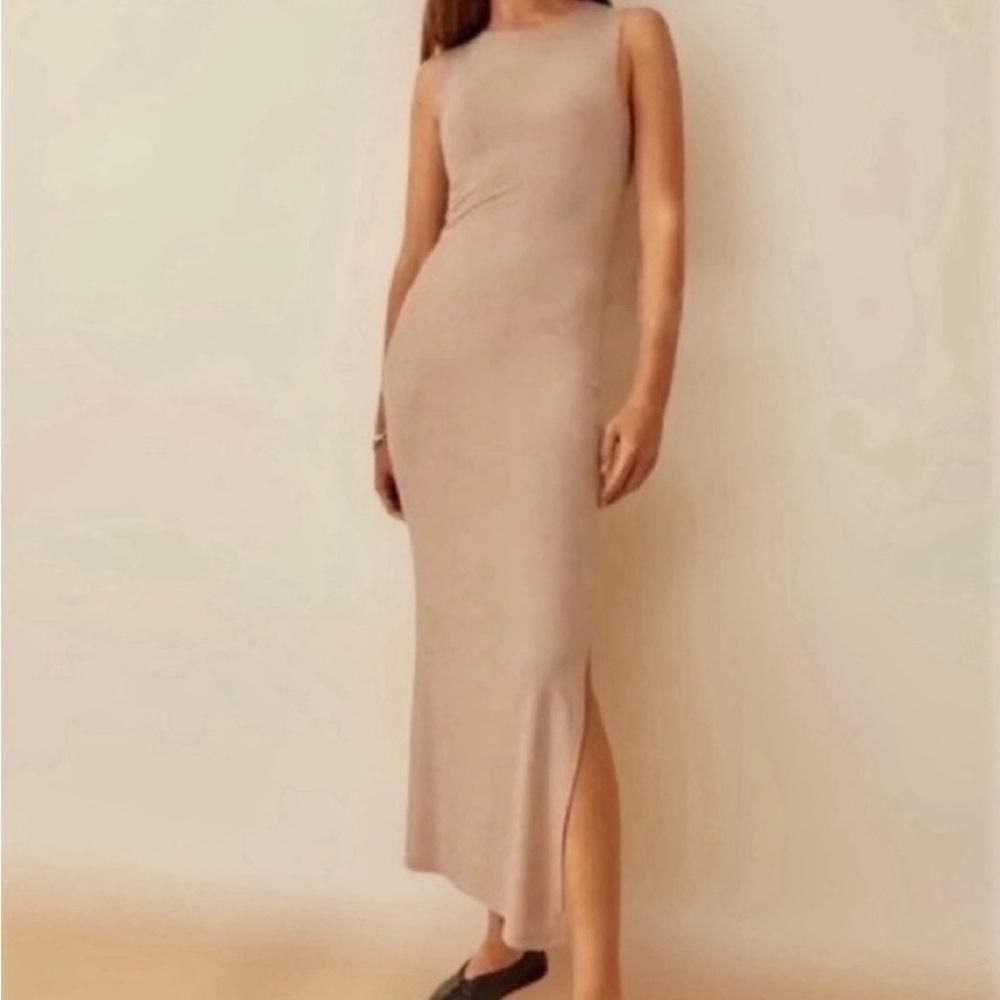 Sleeveless Side-Slit Maxi Dress - Nude